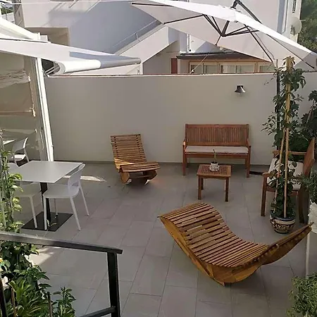 Esperia Oliveri