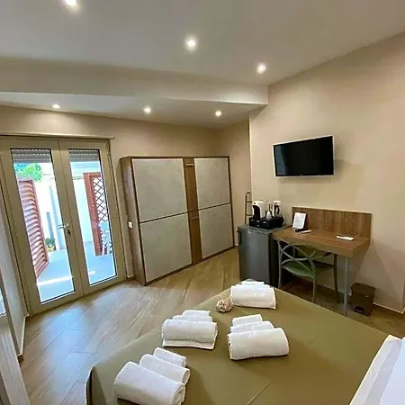 Esperia 4* Oliveri